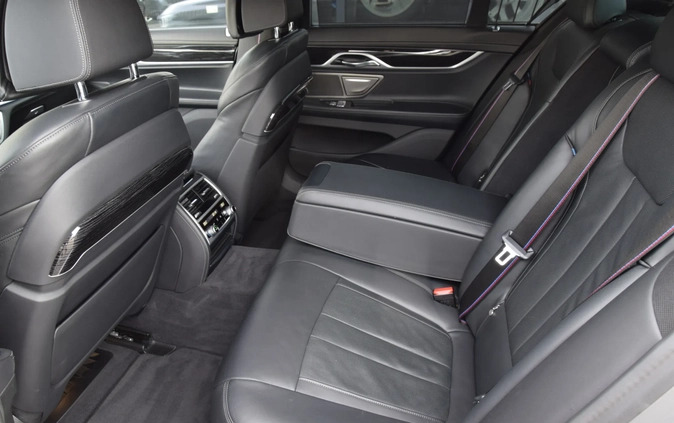 BMW Seria 7 cena 309900 przebieg: 165960, rok produkcji 2020 z Łęknica małe 326